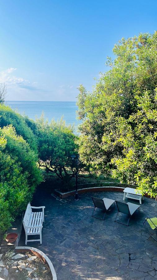 Villa Greg Stupenda Location Sulla Con Accesso Diretto Al Mare *